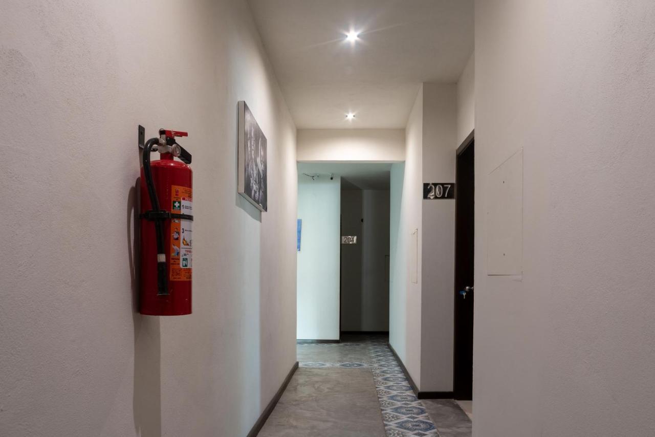 Hotel Mayari Holbox Экстерьер фото A fire extinguisher in a hotel