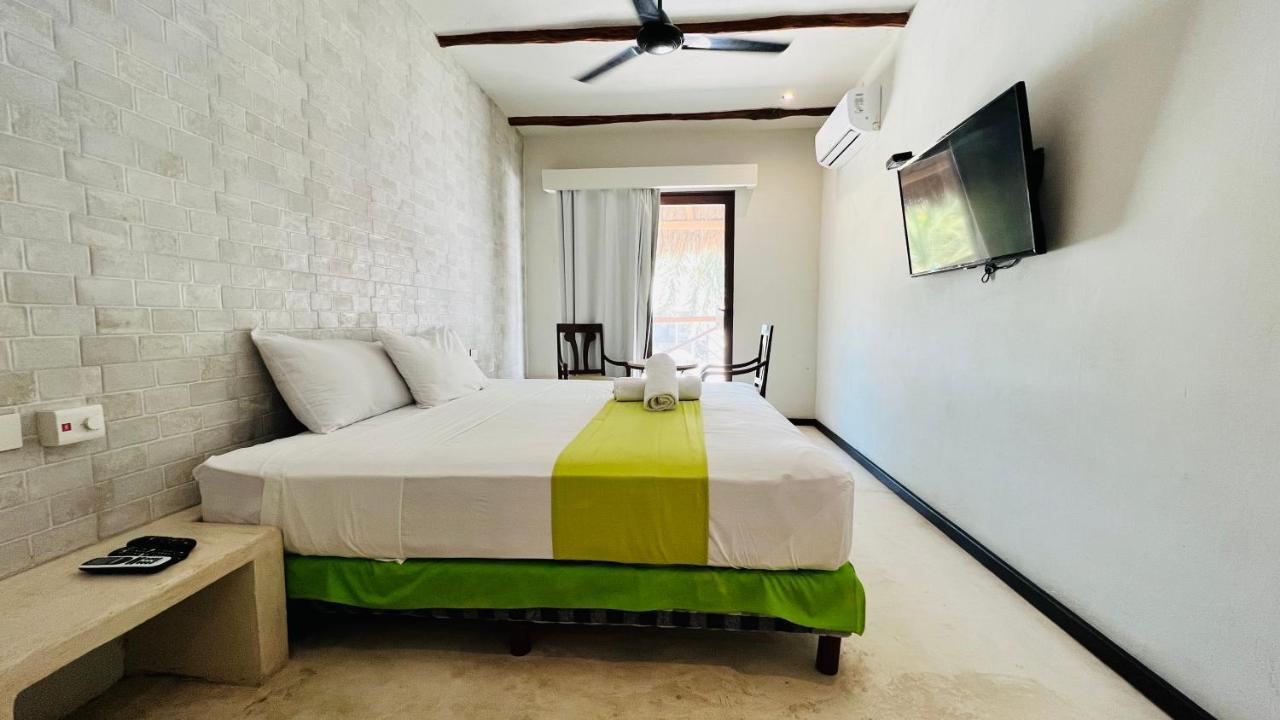 Hotel Mayari Holbox Экстерьер фото